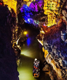 【英德連州3天】<中國瑤族第一寨南崗千年瑤寨5A連州地下河、峰林曉鎮賞花海筆架山千谷溪大瀑布>